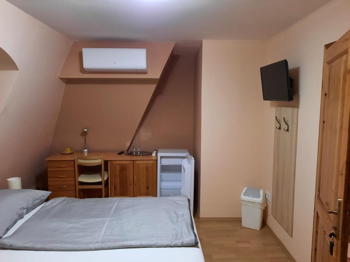 Ambrozia Guesthouse Nagykanizsa Extérieur photo