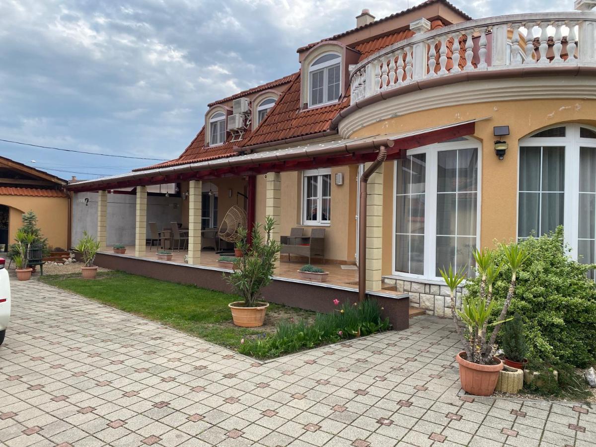 Ambrozia Guesthouse Nagykanizsa Extérieur photo