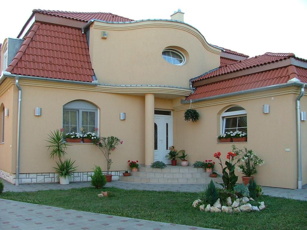 Ambrozia Guesthouse Nagykanizsa Extérieur photo