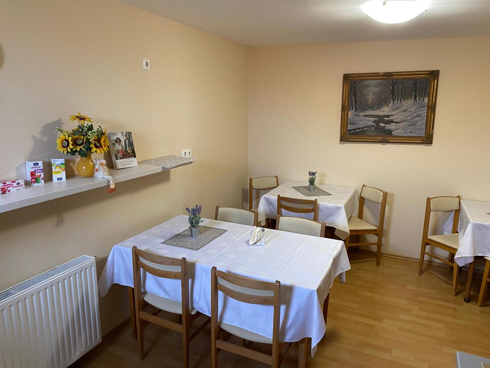 Ambrozia Guesthouse Nagykanizsa Extérieur photo