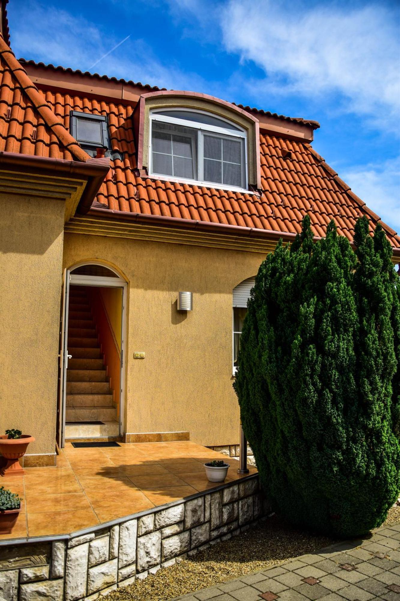 Ambrozia Guesthouse Nagykanizsa Extérieur photo