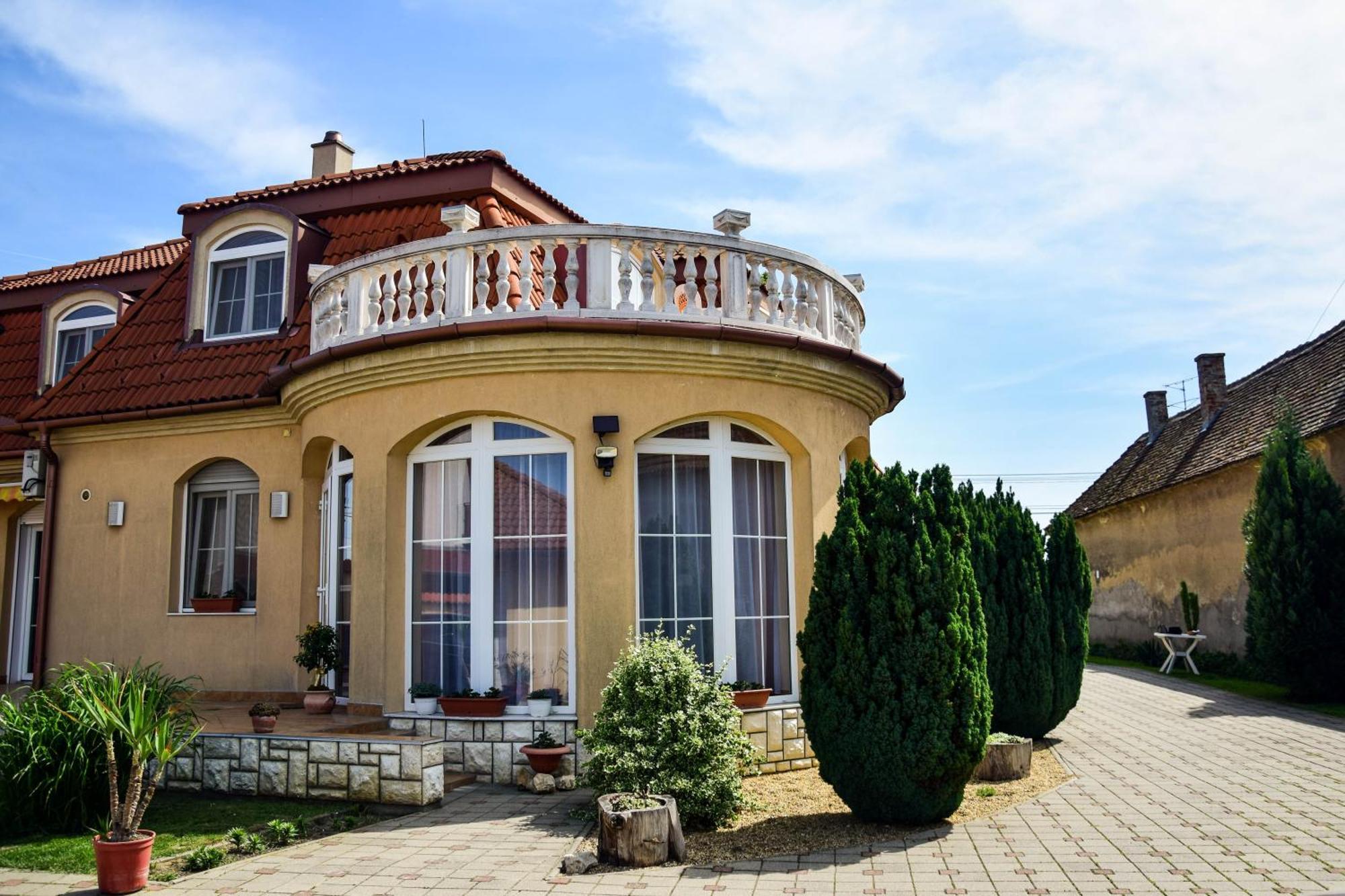 Ambrozia Guesthouse Nagykanizsa Extérieur photo