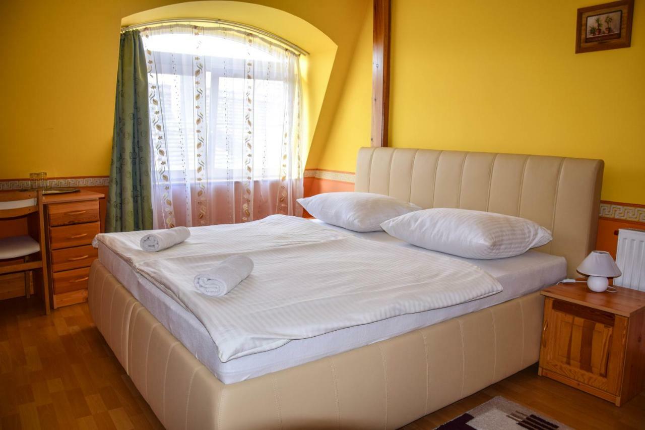 Ambrozia Guesthouse Nagykanizsa Extérieur photo